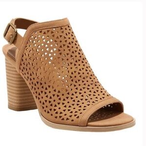 Universal Thread ankle sandal bootie